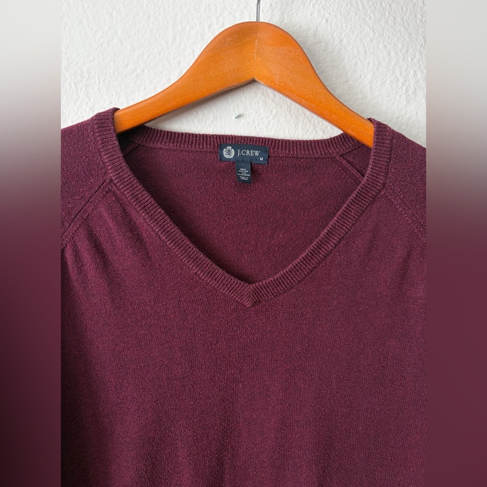 J. Crew Cashmere Cotton Blend V-Neck Sweater in Maroon Men’s Medium - Picture 3 of 10